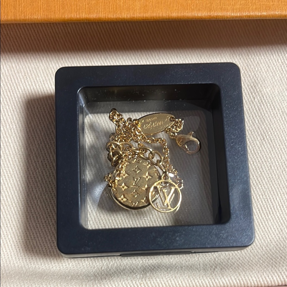 Louis Vuitton Gold & Silver Bracelet - Picture 6 of 9